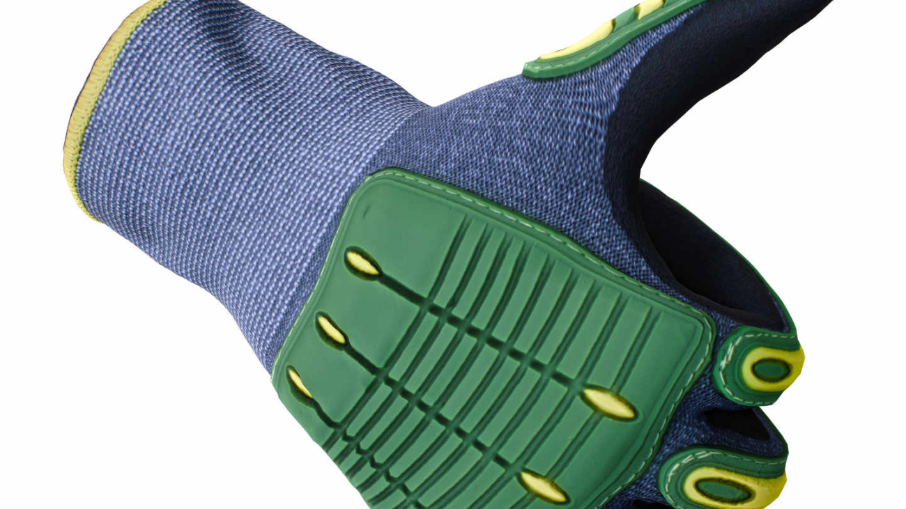 Rękawica robocza w geście uniesionego kciuka. Fotoskanowanie produktowe